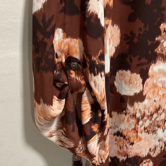 Maurices Brown and Cream Floral Blouse - Picture 3 of 4